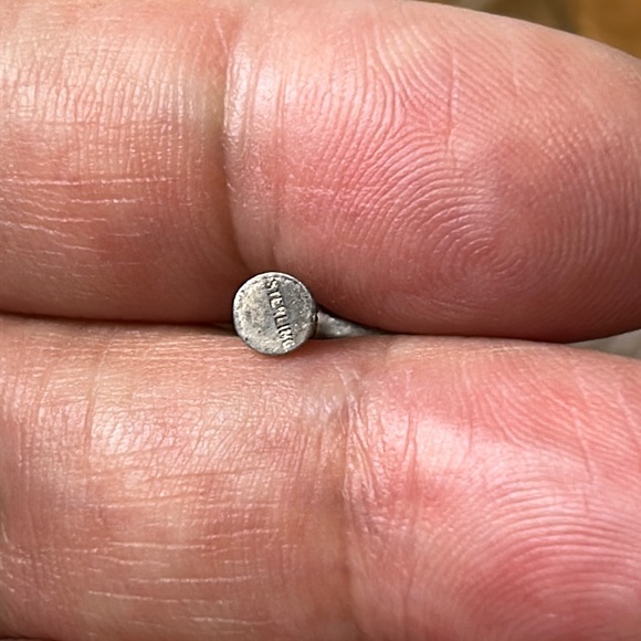 🖤Navajo Sterling silver turquoise screw-back earrings - Picture 6 of 9